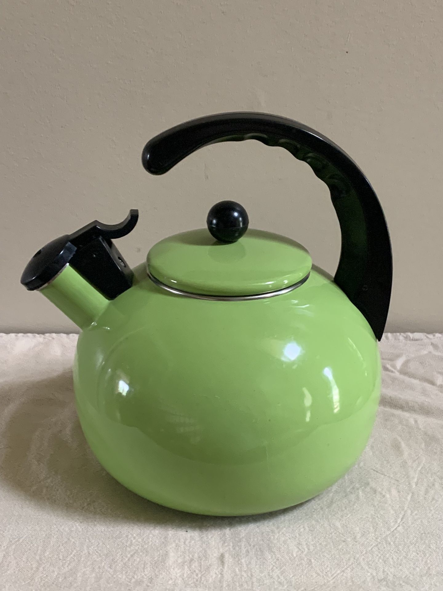 Avocado Green Enamel Whistling Tea Kettle - VGC