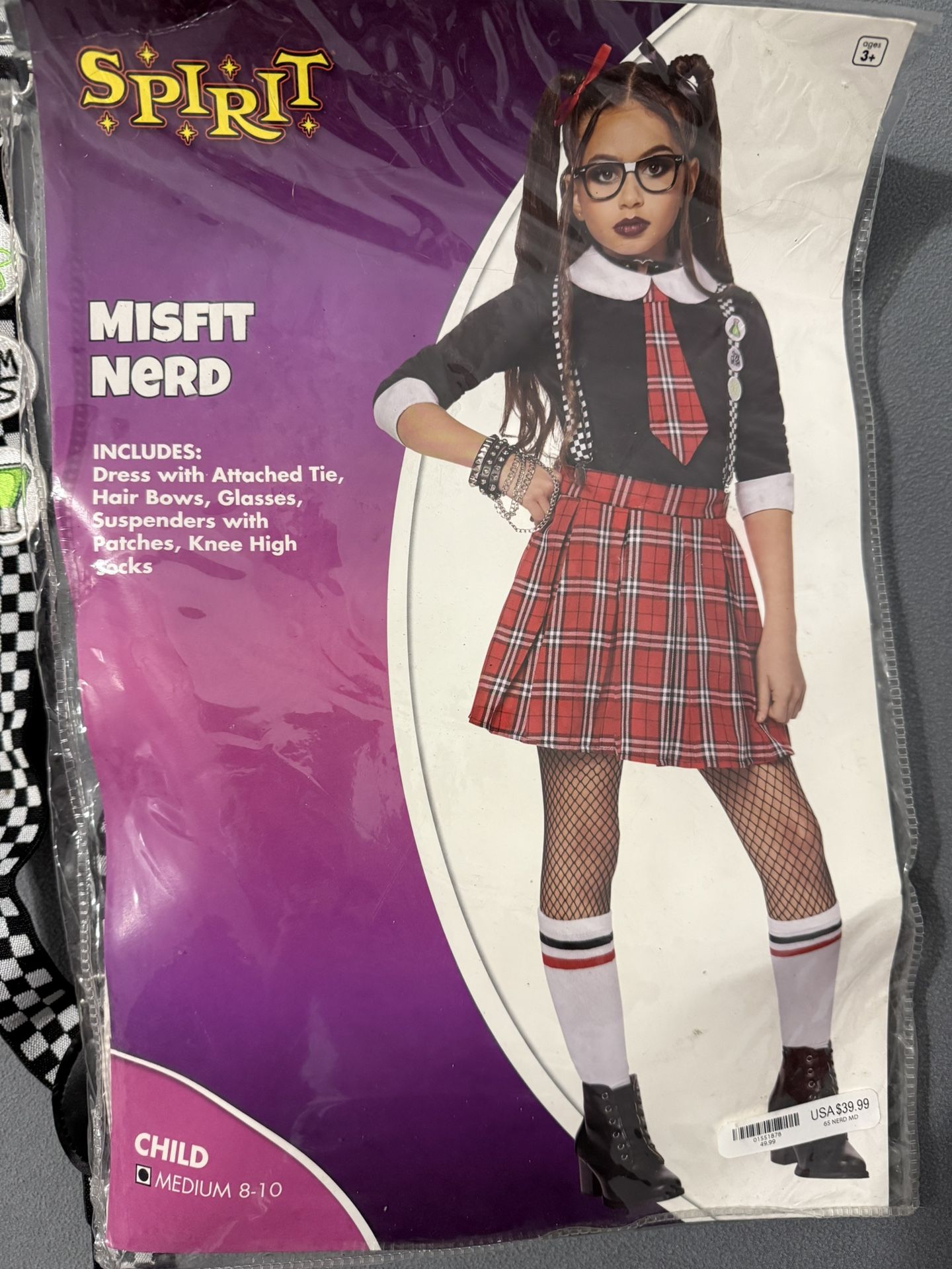 Misfit Nerd 8-10