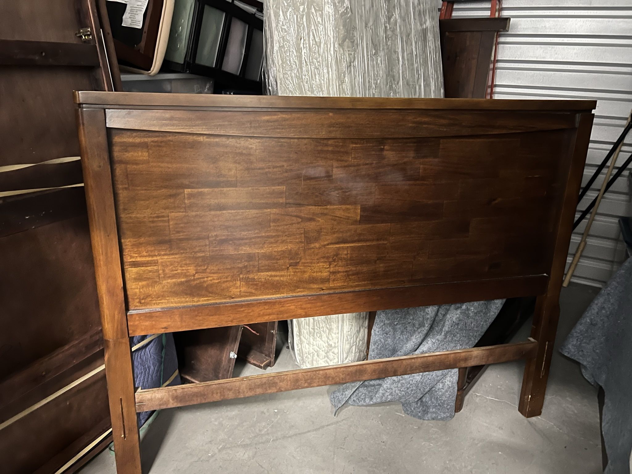 Full Bedroom Set (bed head & food board, nightstand, dresser with mirror)