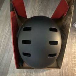 Bell Division Medium Multisport Helmet and DBX Wrist Guards