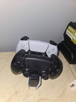 Ps5 2 controlled and charger