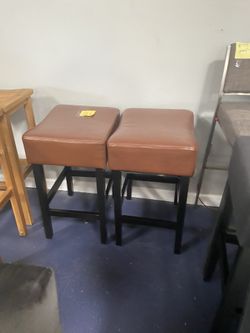 Bars stools