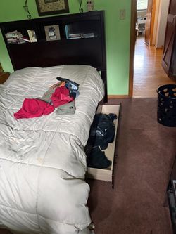 Queen bed