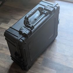 Title: Condition 1 #839 Waterproof Hard Case (Black) — Used