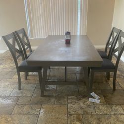 Dining Table With Complete House Furniture 