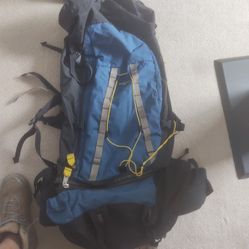 Like New Mountansmith Frostfire Backpack