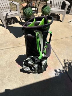Lightweight TaylorMade RBZ stand bag