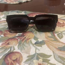 Louis Vuitton Sun Glasses