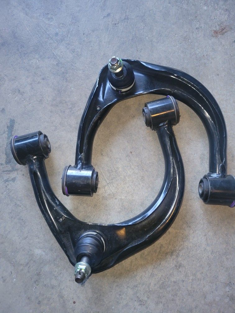 Toyota Tacoma Upper Control Arm