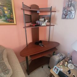 PC Desk