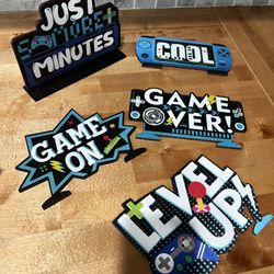 Games Centerpiece 