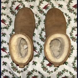 Women’s Uggs 