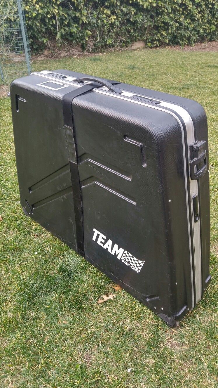 Team Bike Case bicycle travel carrier