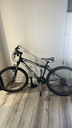 Trek 820