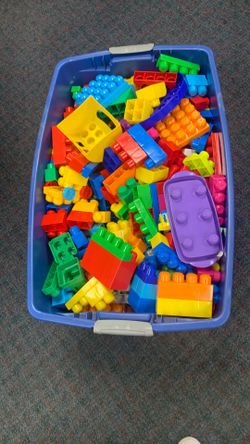 Big bin of mega blocks legos