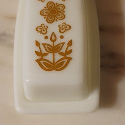 Vintage Pyrex Butter Dish