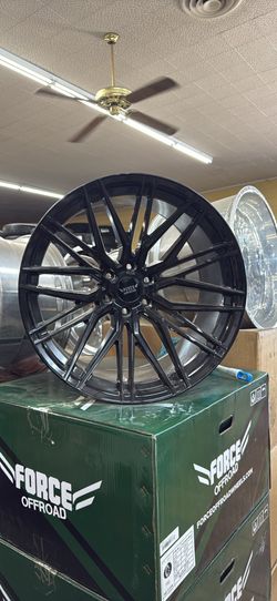 Force off-road wheels