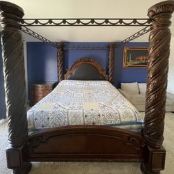 North Shore 4-Piece Dark Brown California King Poster Bed Set