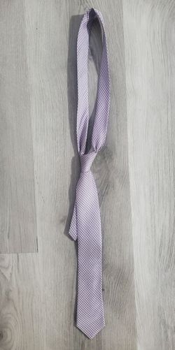 Kenneth Cole New York Men's Slim Tie 100% Silk Purple White Micro-Check Plaid
