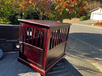 Small Dog Cat Rabbit Bunny Wooden  Kennel Crate Like New 24" L by 20” W by 20” H