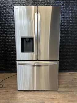 LG REFRIGERATOR w/WARRANTY! R3236A
