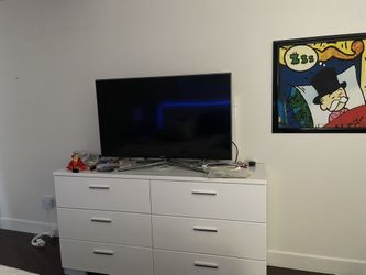 42” Smart Samsung TV