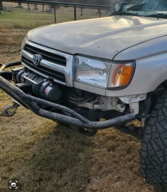 Toyota 4runner Front Bumper And Winch