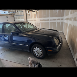 Mercedes Benz 1999 E320 Sedan
