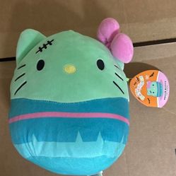 Hello Kitty Squishmallow