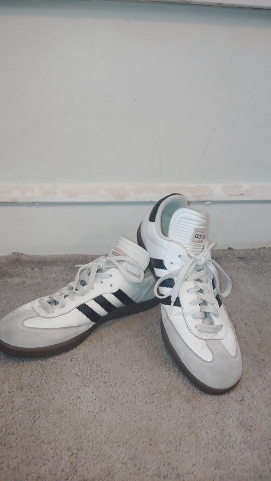 Men's Adidas Sambas Size: 11