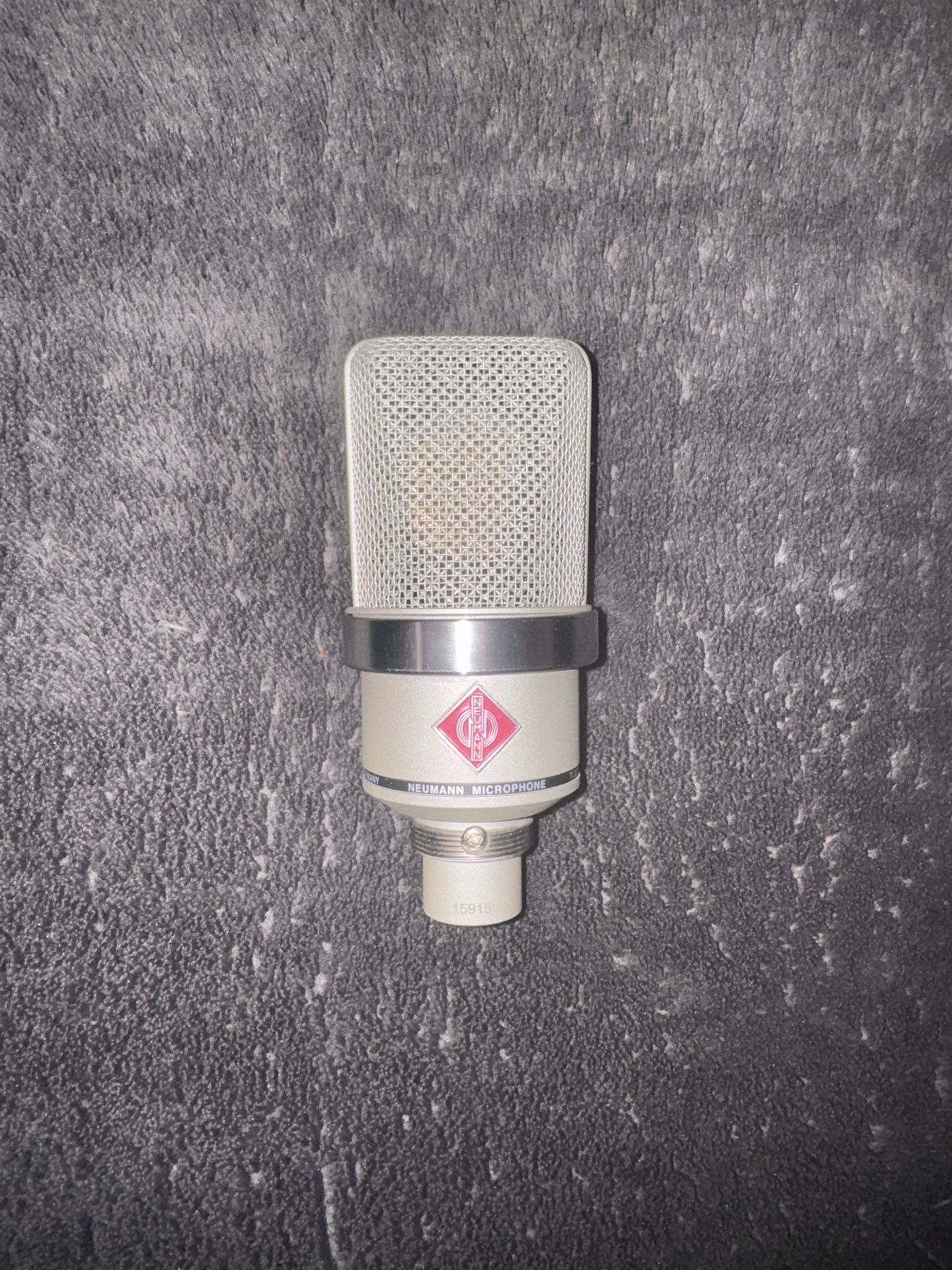 Neumann TLM 102 Microphone