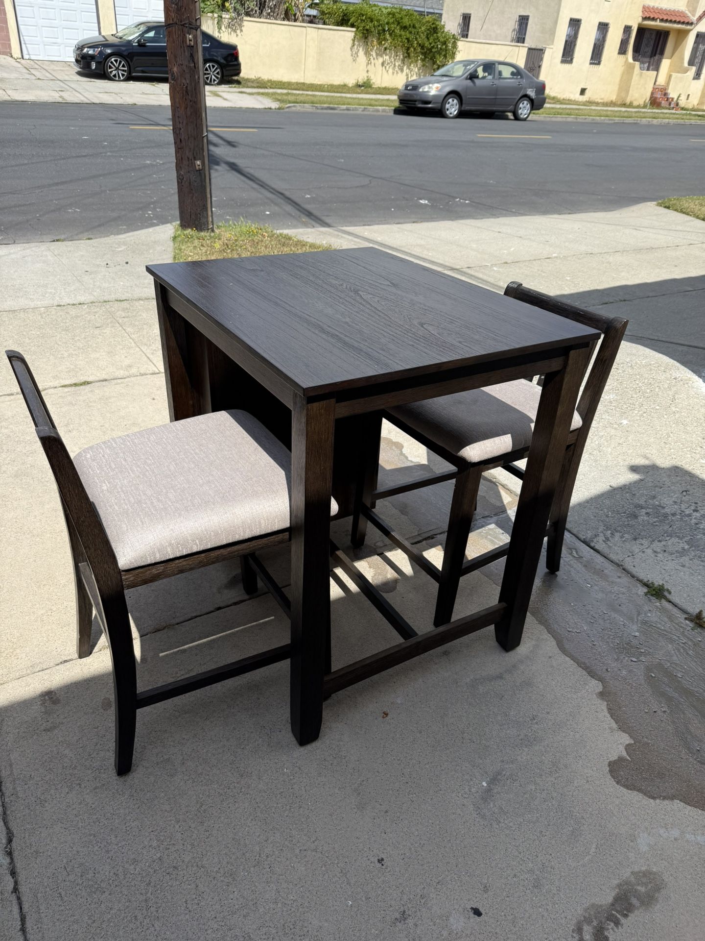 Breakfast Table
