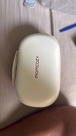 Momcozy breast pump
