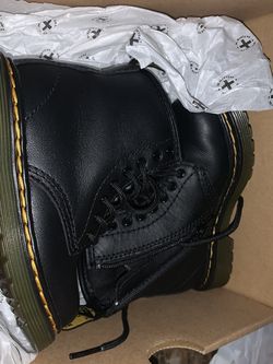 Dr. Martens 