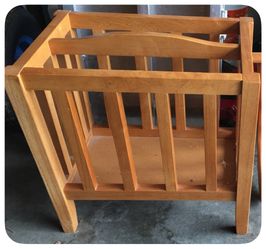 Magazines holder ( wood good shape)$7