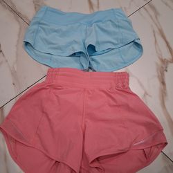 2 Lululemon Shorts size #2, #4 mujer