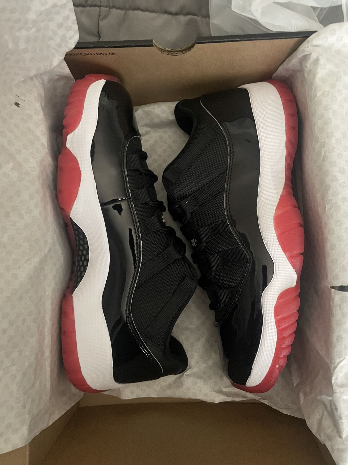 Jordan XI Low Sz 9.5