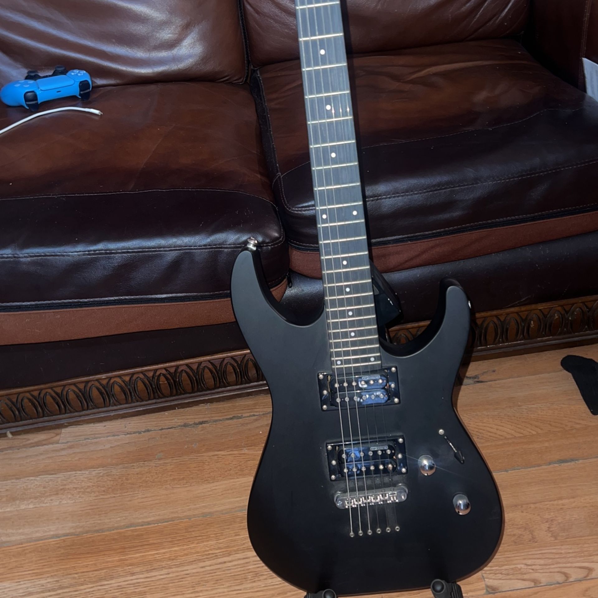 Electric Guitar for Sale in Bakersfield, CA OfferUp