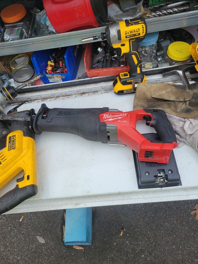 Milwaukee Fuel Sawzall $100