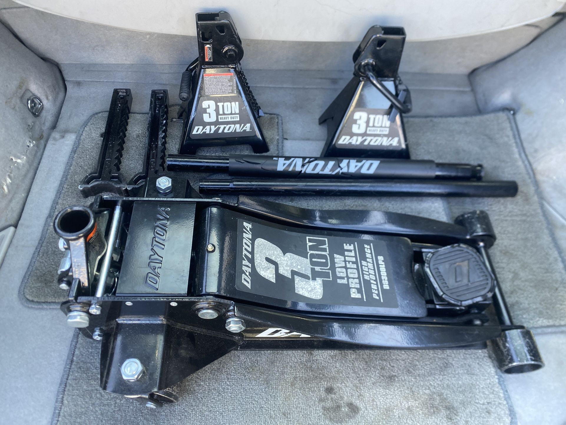 DAYTONA 3 Ton low profile  Carjack & stand 