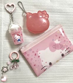 Hello Kitty keychains 3 for $10 🩷