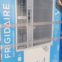 Frigidaire 10000 BTU Window Air Conditioner 