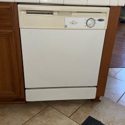 Whirlpool Dishwasher 