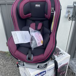 New Chicco Next Zip Convertible Car Seat