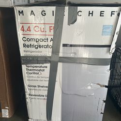 Magic Chef 4.4. Cu Ft 