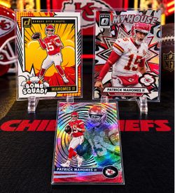 Patrick Mahomes II Trading Card Lot of 3