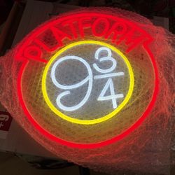 Harry Potter - Platform 9 3/4 LED Neon Light Sign (New with Box)