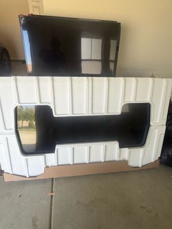 Brand new Samsung tv