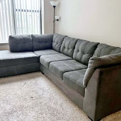 Sectional Couch Great Condition Super Clean And Comfy
