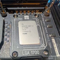 Intel Core i9-12900K I9 12900kProcessor Cpu (5.2 GHz, 16 Cores, FCLGA1700)